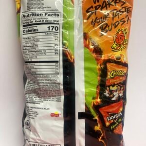 A large 226.8g bag of Cheetos Flamin' Hot Limon Crunchy corn snacks featuring Chester Cheetah and a lime slice.