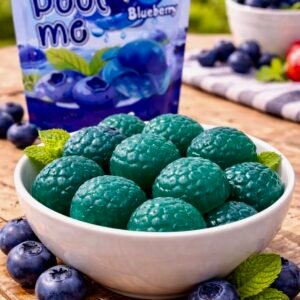 A 65g blue bag of Daffy’s Peel Me Blueberry Gummy Candy, featuring soft, peelable, and halal-certified blueberry-flavored gummies, made with real fruit juice