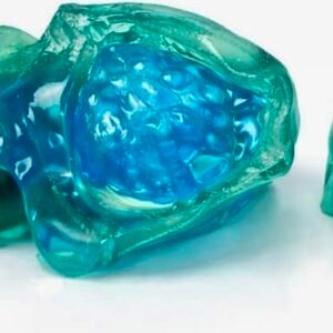 A 65g blue bag of Daffy’s Peel Me Blueberry Gummy Candy, featuring soft, peelable, and halal-certified blueberry-flavored gummies, made with real fruit juice